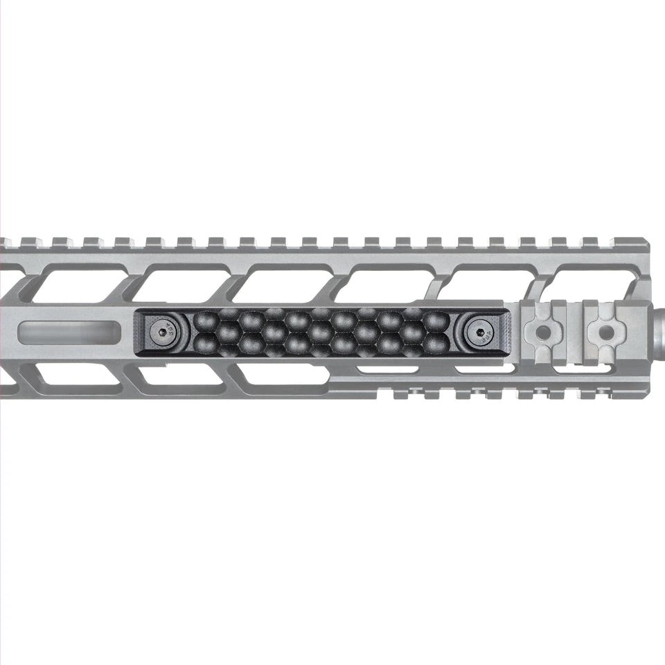 RailScales G10 レイルプレート MｰLOK – Infinity Defense